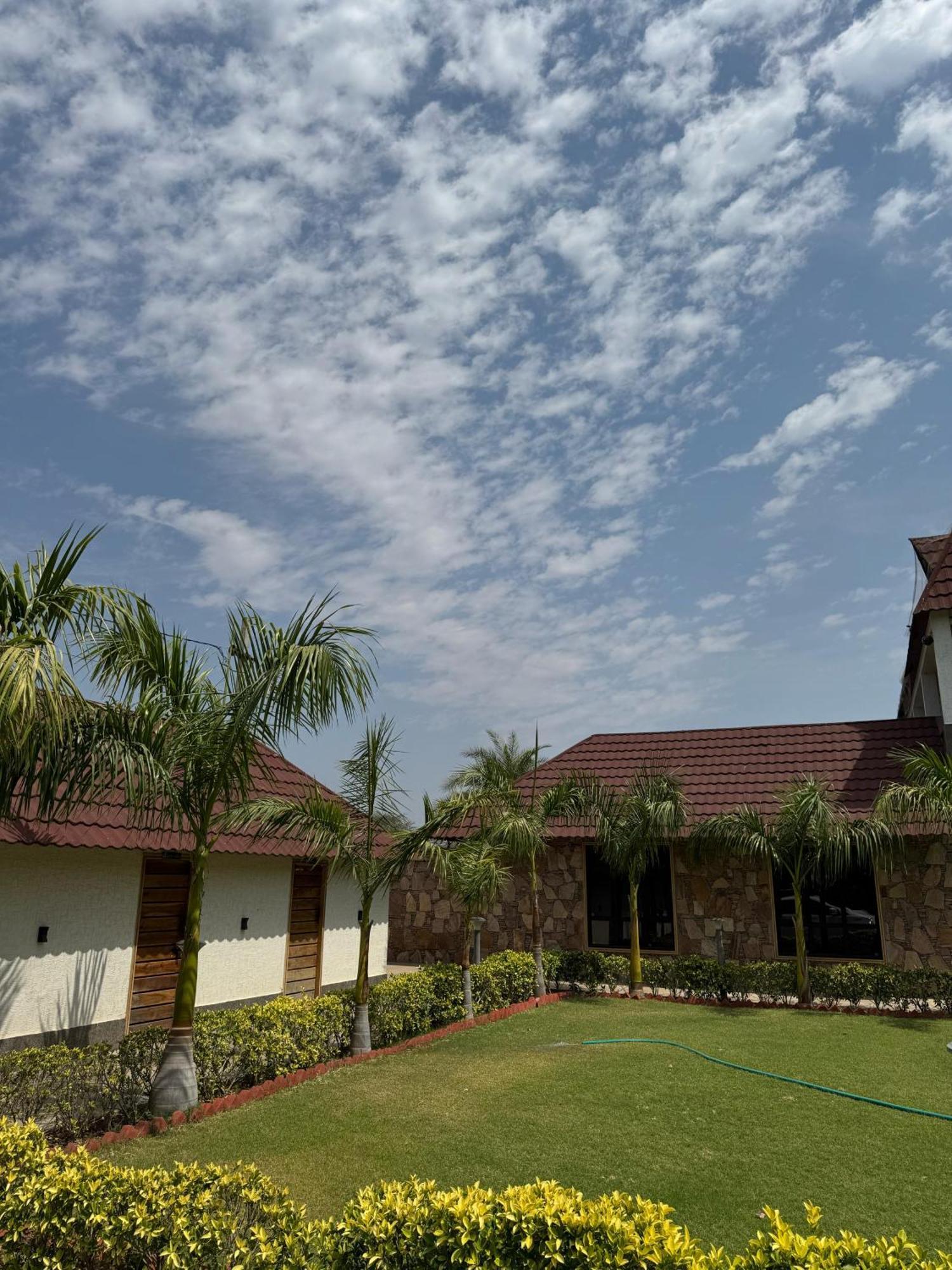 Sukoon Resort بوشكار المظهر الخارجي الصورة